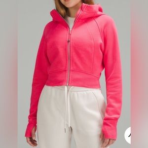 NWOT lululemon cropped scuba